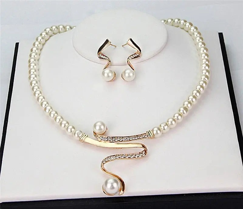Marlies | Set aus Kette und Ohrringen