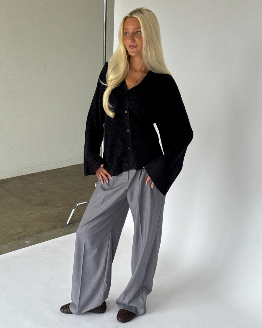 Lucy | Rippstrick-Cardigan mit V-Ausschnitt, Dunkelgrau
