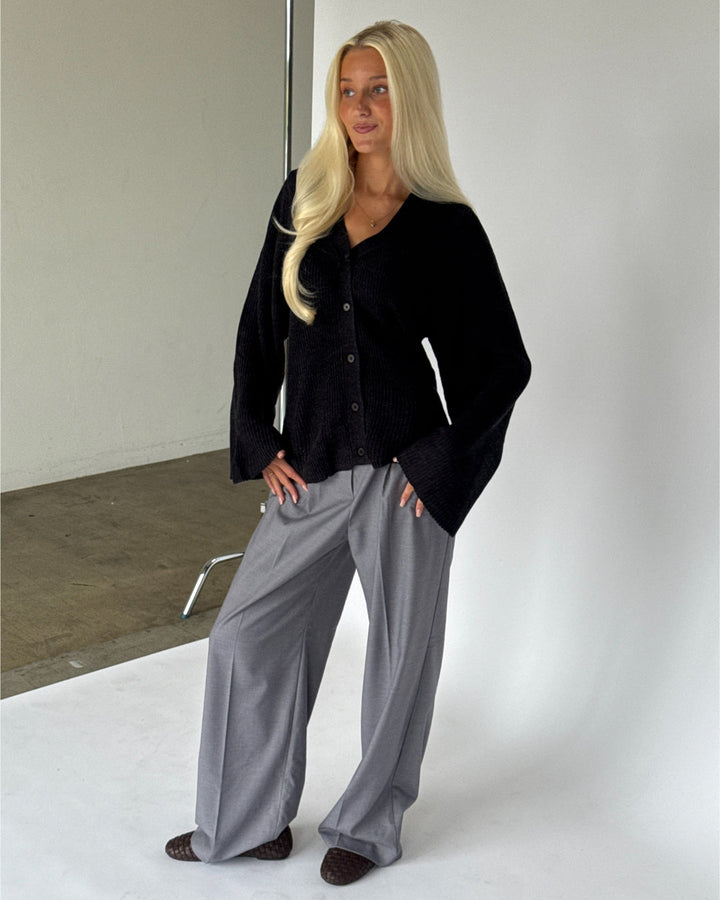 Lucy | Rippstrick-Cardigan mit V-Ausschnitt, Dunkelgrau
