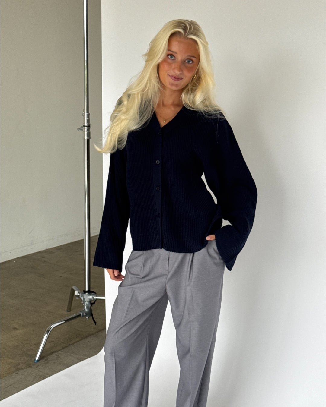 Lucy | Rippstrick-Cardigan mit V-Ausschnitt, Navy