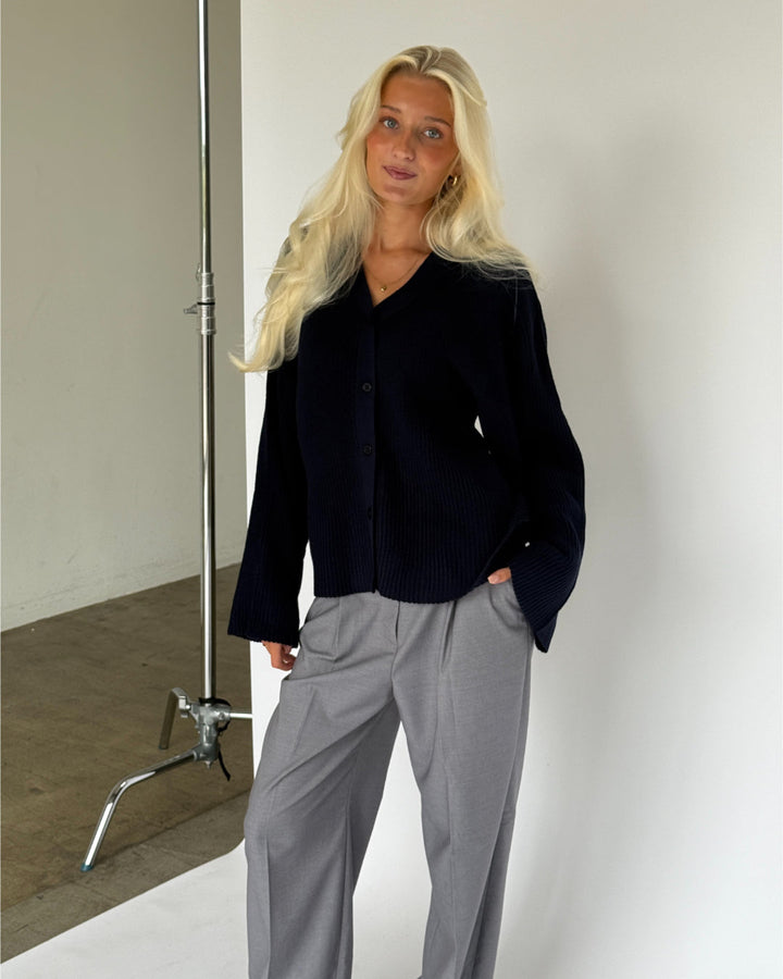 Lucy | Rippstrick-Cardigan mit V-Ausschnitt, Navy