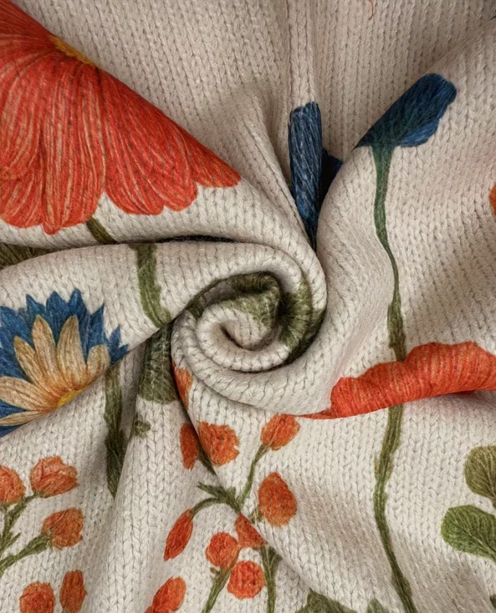 Brianna | Strickjacke mit Wildblumenwiese und Reißverschluss