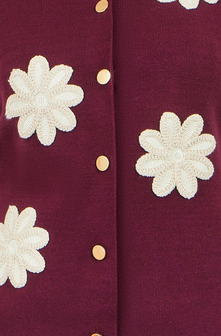 Strickweste mit Blumenapplikationen, Bordeaux