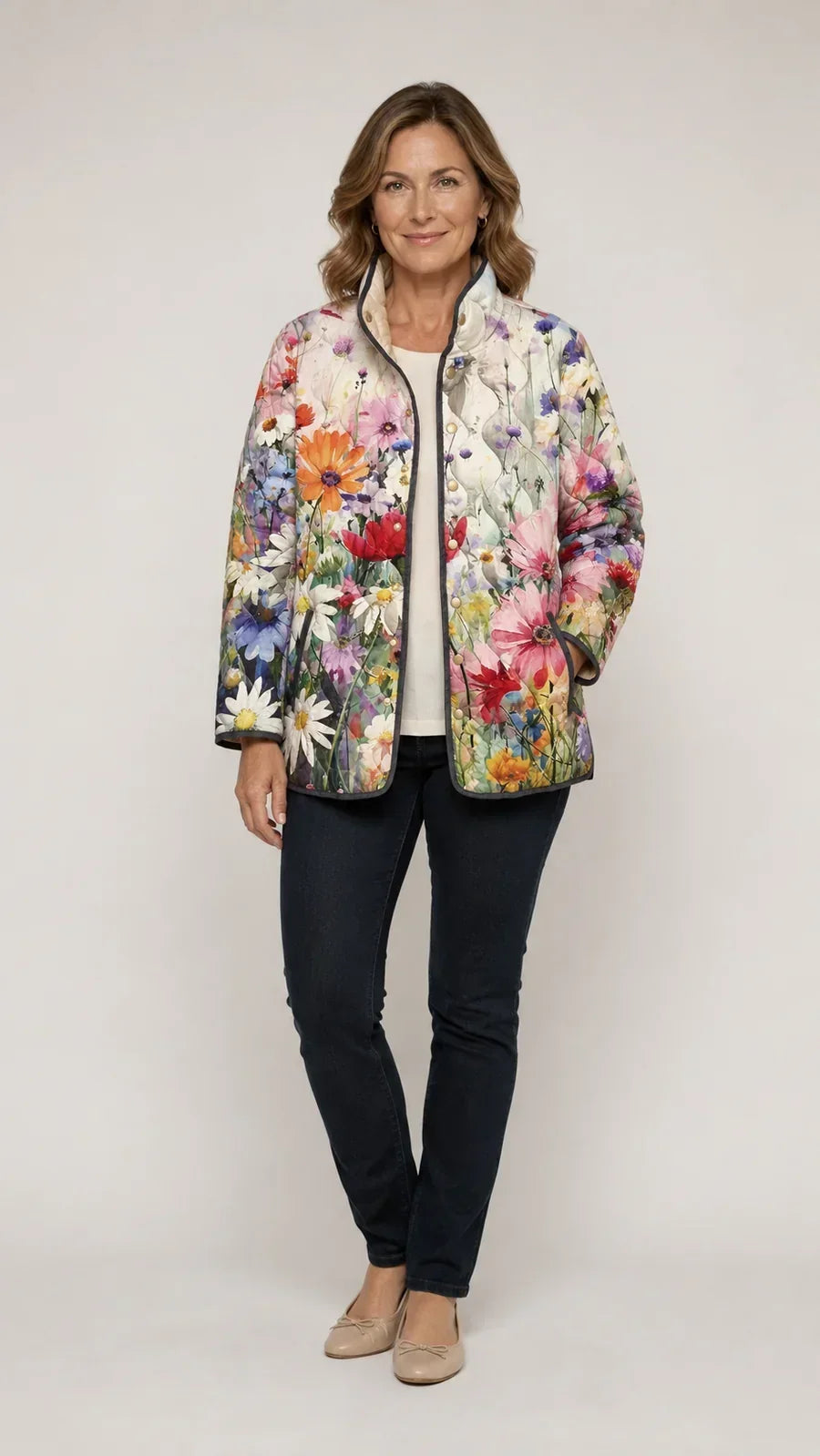 Kaia | Elegante Steppjacke mit Retro-Blumenmuster